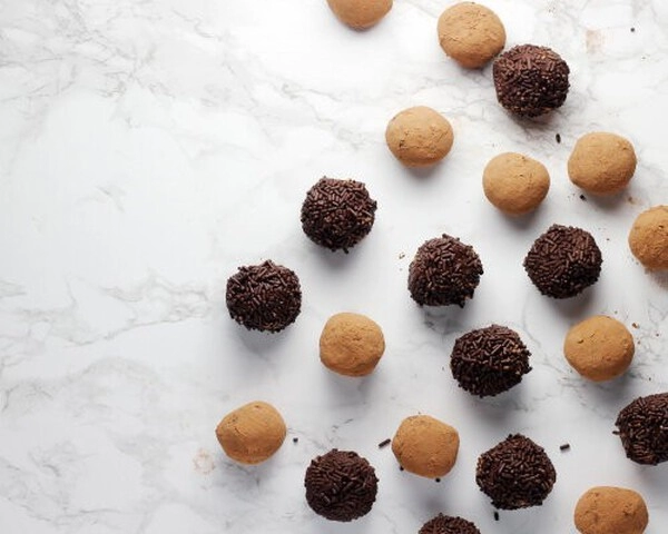 csokoládégolyók kinder bueno töltelékkel