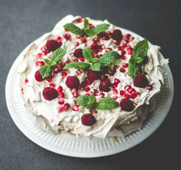 pavlova torta