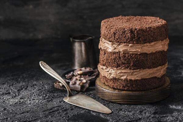 csokoládétorta krémmel