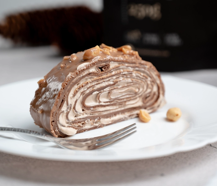 csokoládé roulade kakaóval és mogyoróval